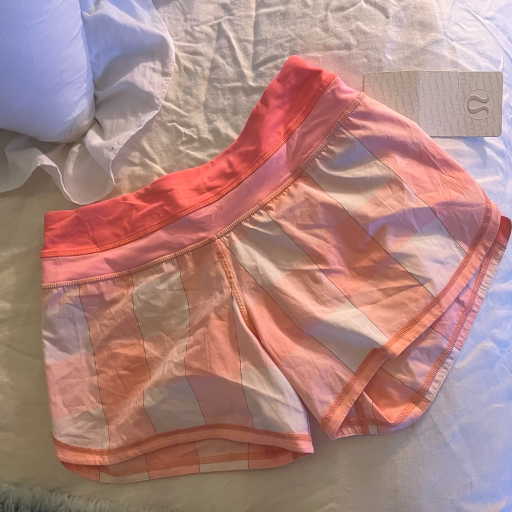 Vintage groovy run Lulu shorts size 4 (4 inch)